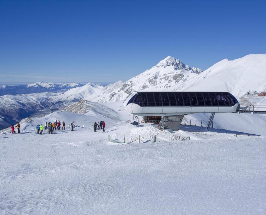 Hotel Cristallo Gran Sasso LʼAquila Esterno foto