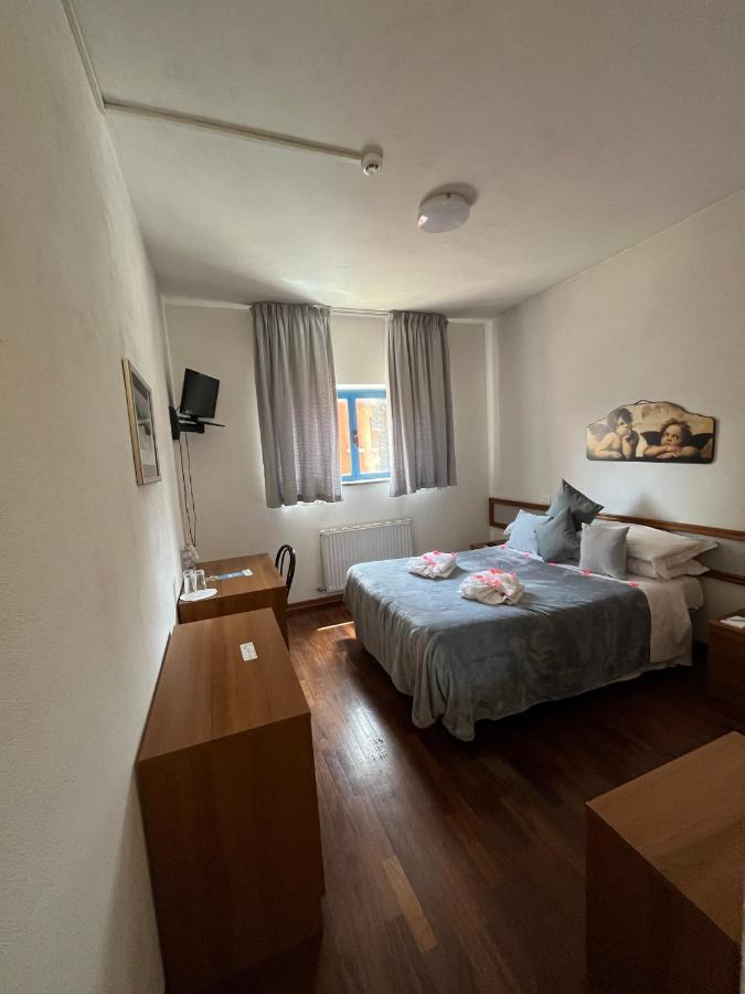 Hotel Cristallo Gran Sasso LʼAquila Esterno foto